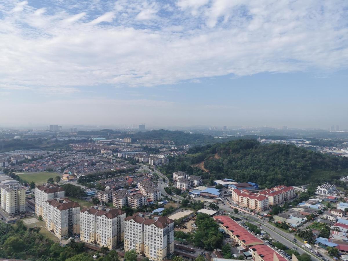 Apple Home 2 At Menara Simfoni, King Size Bed, Cheras, Nexflix, Wifi, Parking Seri Kembangan Exterior foto
